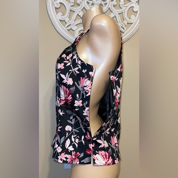 White House Black Market women’s blouse 8 medium Floral Keyhole black pink NWT - Picture 5 of 9